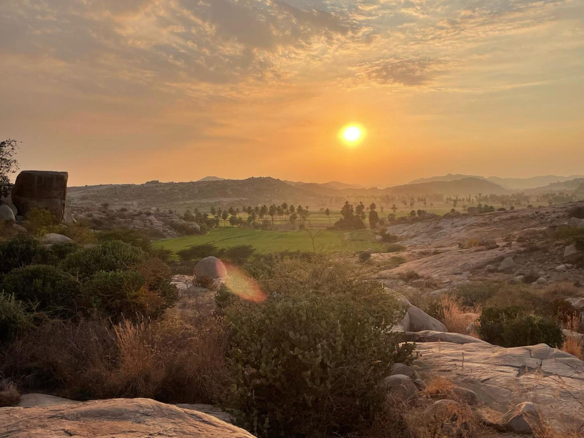 Thilak Home Stay Hampi Ngoại thất bức ảnh