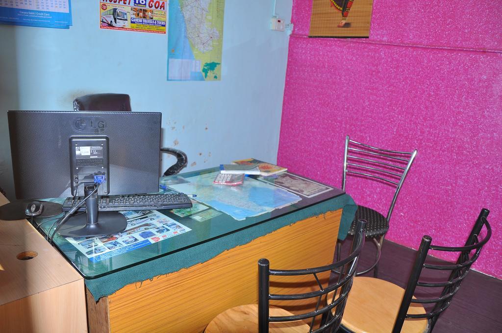 Thilak Home Stay Hampi Ngoại thất bức ảnh